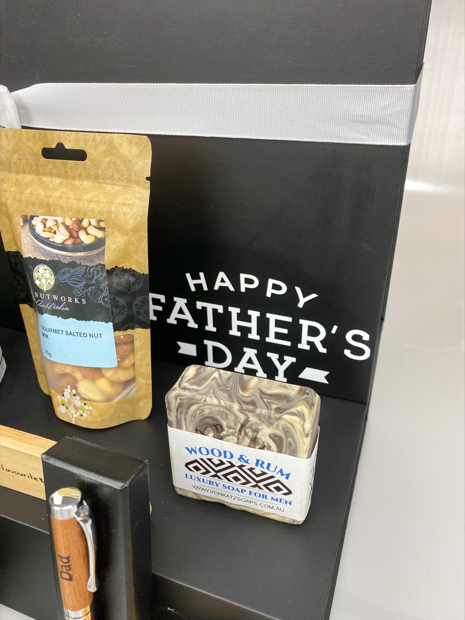 Signature Fathers Day Hamper
